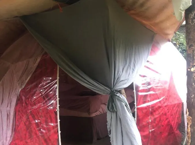 Kemping Vintage Dome Igloo Tent, Lange Haven Schiedam